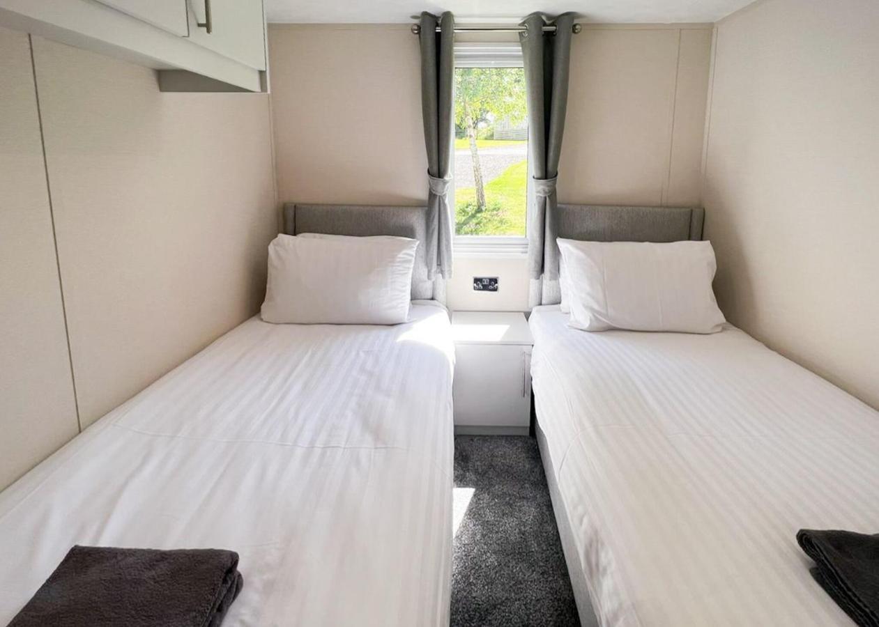 Docker Holiday Park Hotell Carnforth Exteriör bild
