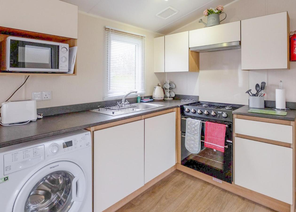 Docker Holiday Park Hotell Carnforth Exteriör bild