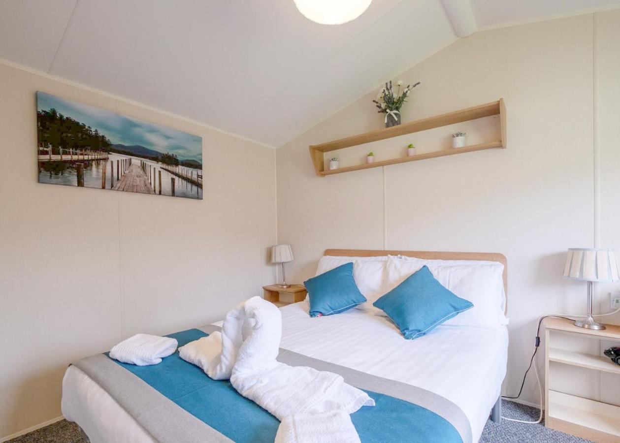 Docker Holiday Park Hotell Carnforth Exteriör bild
